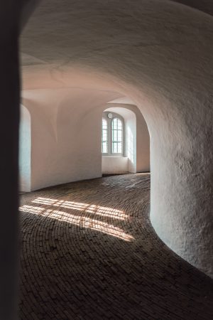 marco-d-abramo-e95TfJ21PF4-unsplash